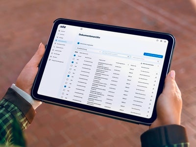 Einblick ins ista Webportal: in einem Ipad sieht man das Dokumentenarchiv. 