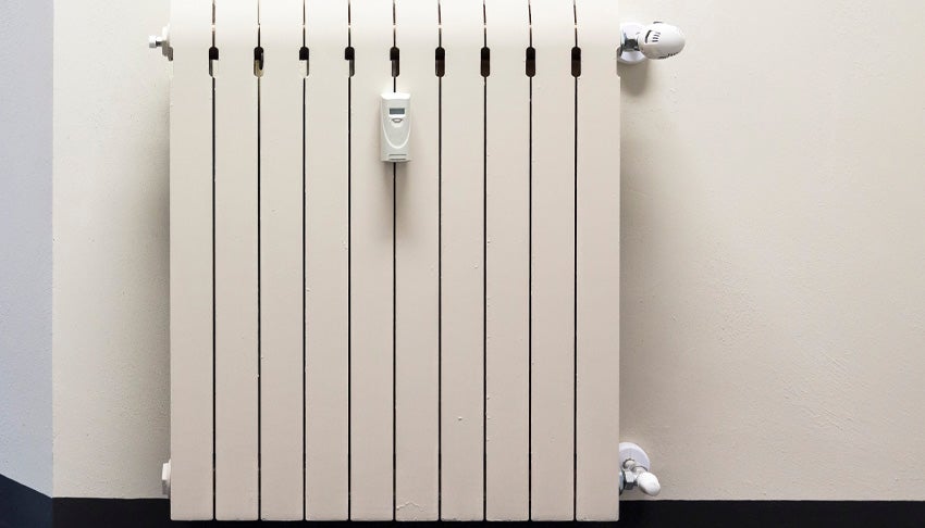 Un radiateur équipé d'un boîtier de mesure communicant